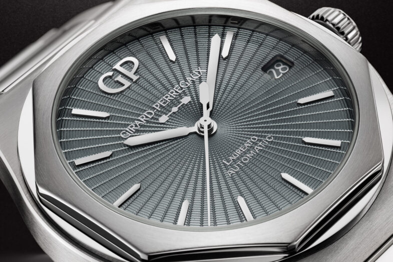 Girard-Perregaux Laureato 42 мм «Infinite Grey»