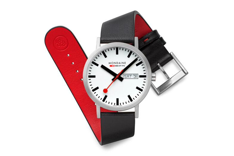 Mondaine Classic Day Date 40mm Edition