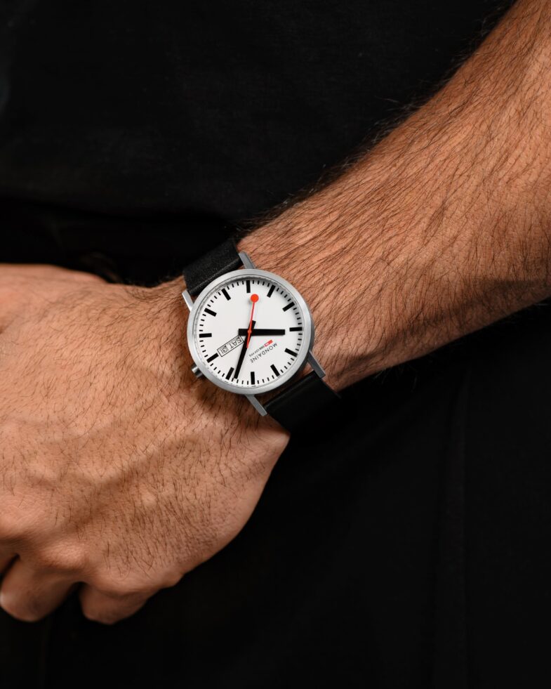 Mondaine Classic Day Date 40mm Edition