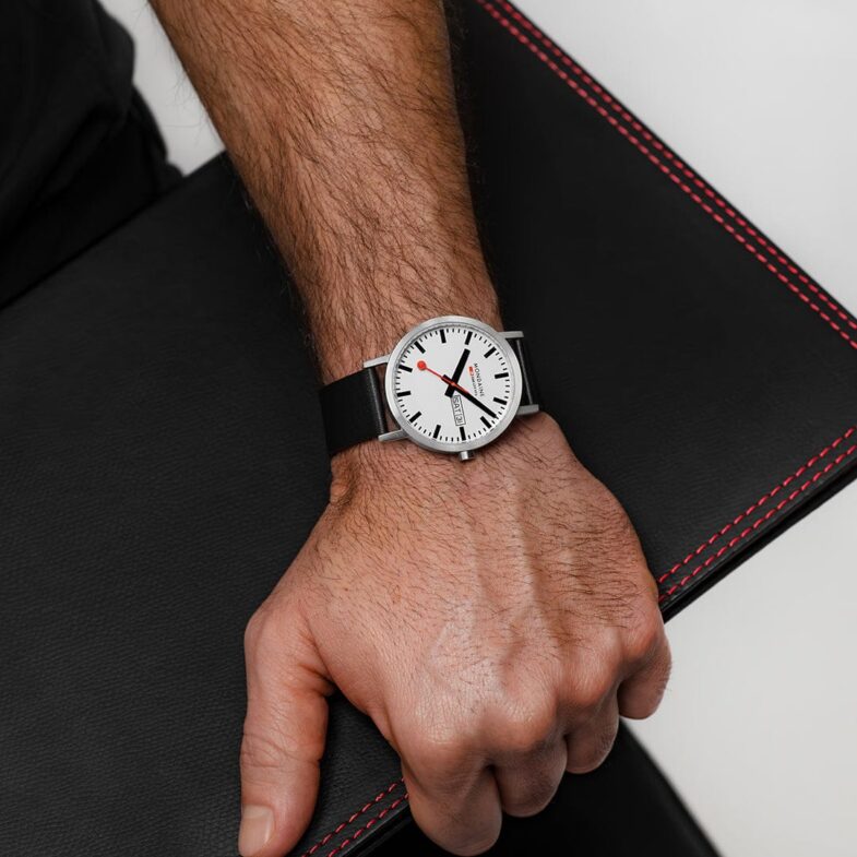 Mondaine Classic Day Date 40mm Edition