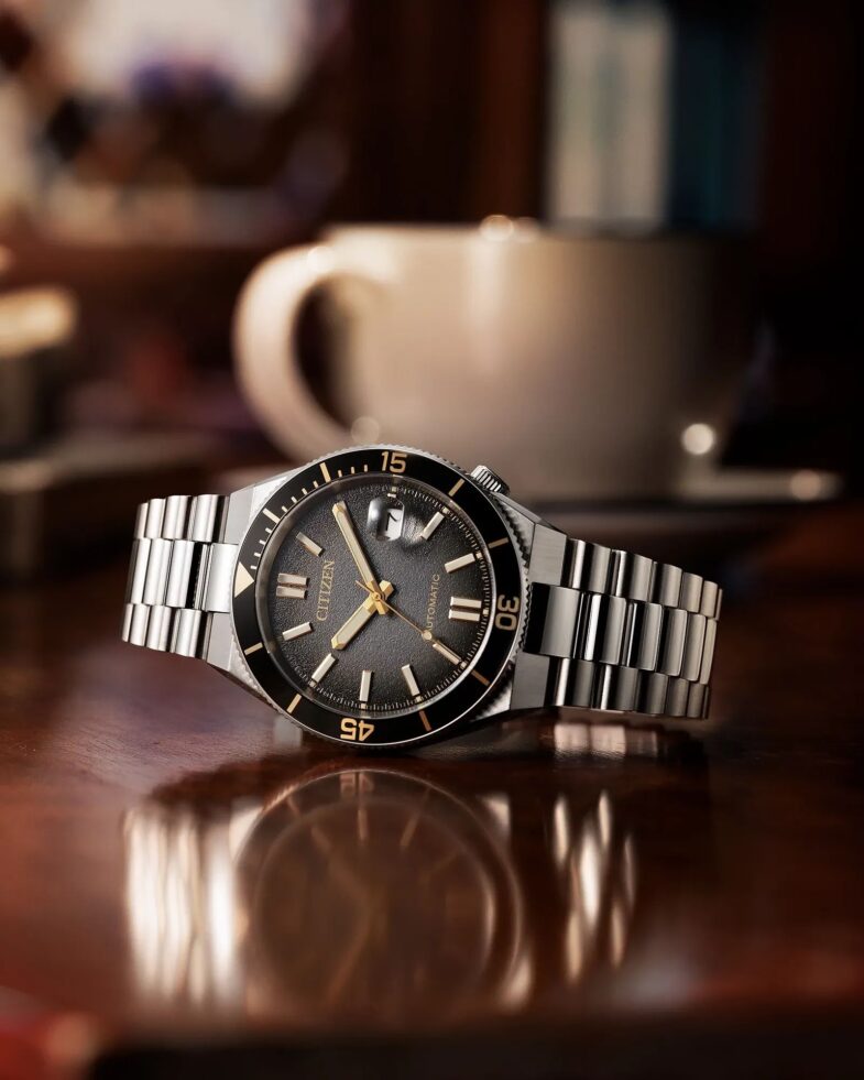 Citizen Tsuyosa Shore Timeslip NJ0238-57E — винтажное настроение и теплые золотые акценты