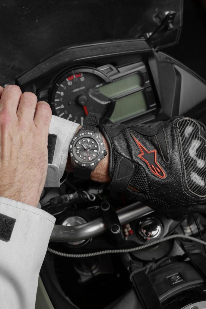 Nodus x Raven TrailTrekker Carbon