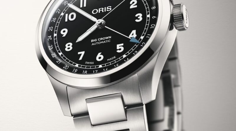 Строгий монохромный пилот Oris Big Crown Pointer Date