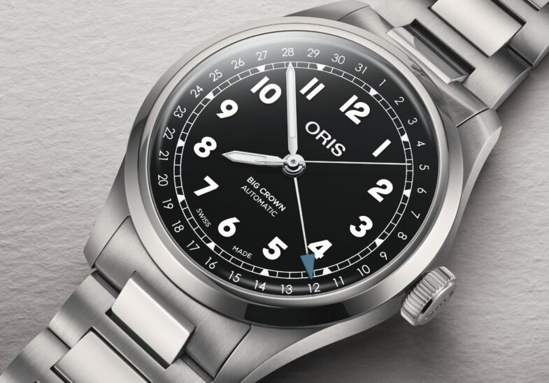 Строгий монохромный пилот Oris Big Crown Pointer Date
