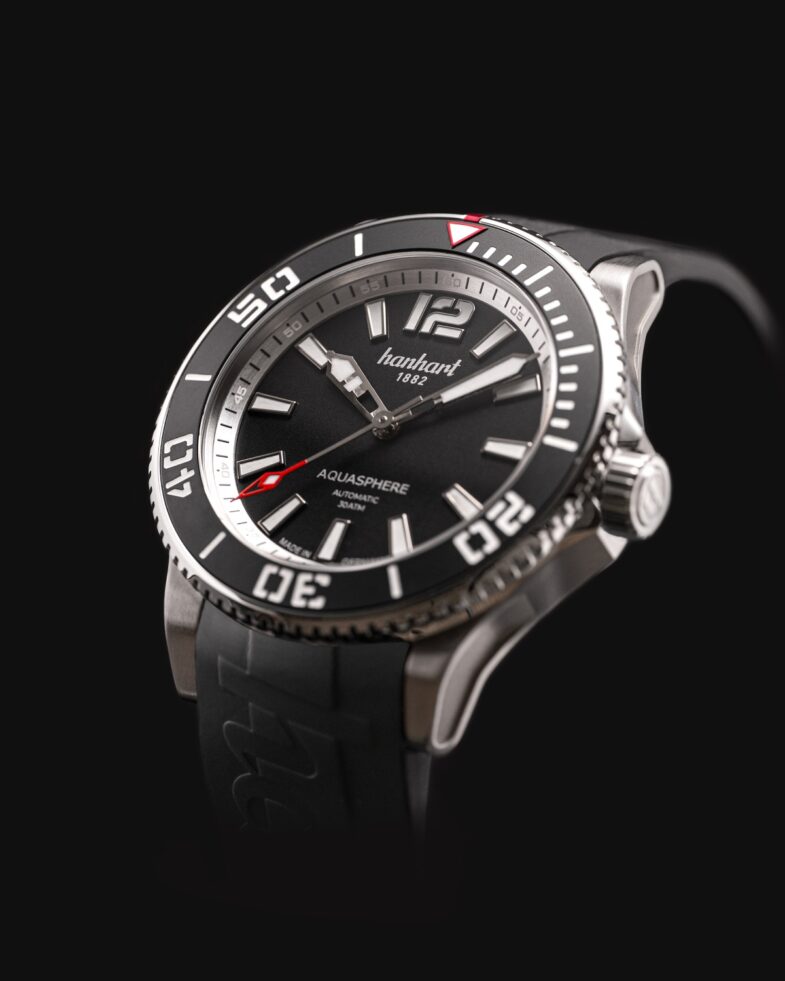 Hanhart Aquasphere Matte Black — Монохромная дайверская классика