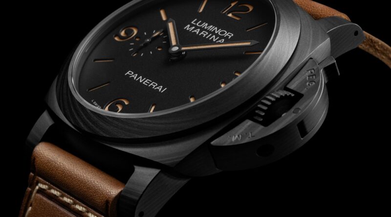 Panerai Luminor Marina PAM01707 Carbotech — высокотехнологичный композит в культовом силуэте и с винтажными нотками