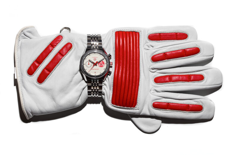 TAG Heuer Carrera Chronograph x Team Ikuzawa — японское гоночное наследие в формате Glassbox