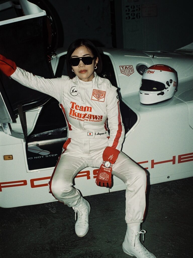 TAG Heuer Carrera Chronograph x Team Ikuzawa — японское гоночное наследие в формате Glassbox