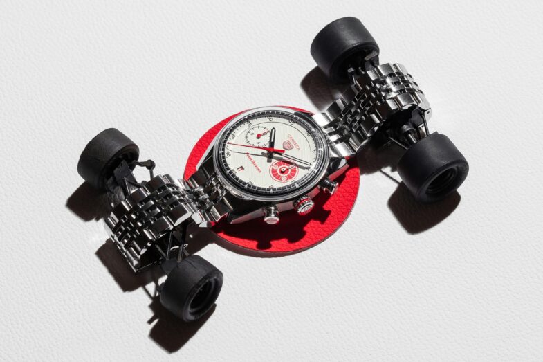TAG Heuer Carrera Chronograph x Team Ikuzawa — японское гоночное наследие в формате Glassbox