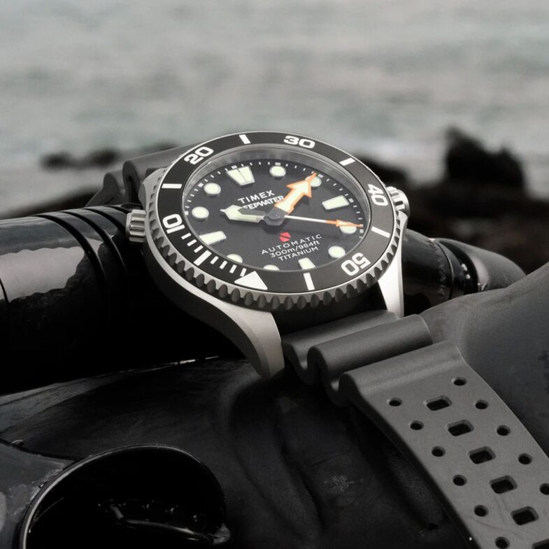Timex Deepwater Meridian 300 Titanium HEV Automatic — Попытка компании войти в сегмент профессиональных дайверов