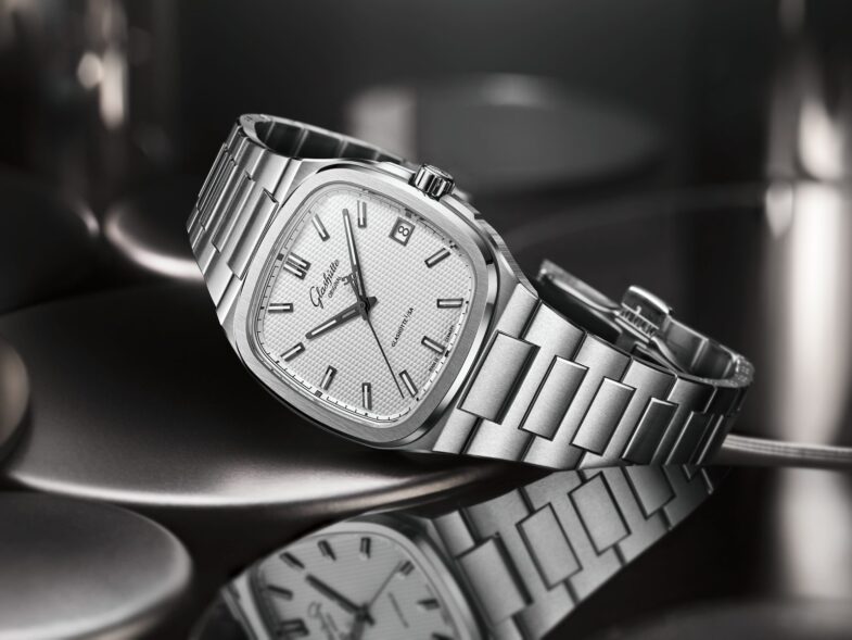 Простое очарование семидесятых в лице Glashütte Original