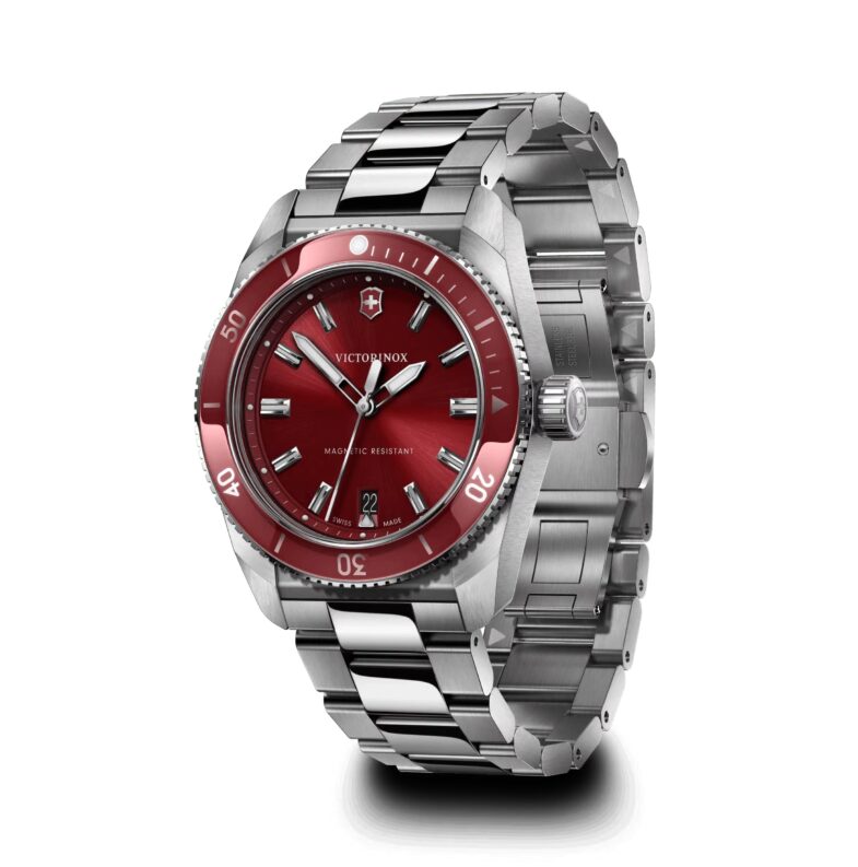Victorinox Maverick: возвращение классики в новом формате